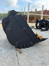 скальный ковш с рыхлителем на Фронтальный погрузчик SDLG